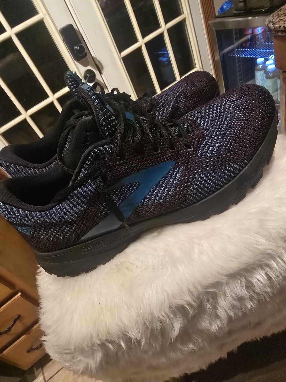 Brooks Women's Black and Blue Knit Athletic Shoes